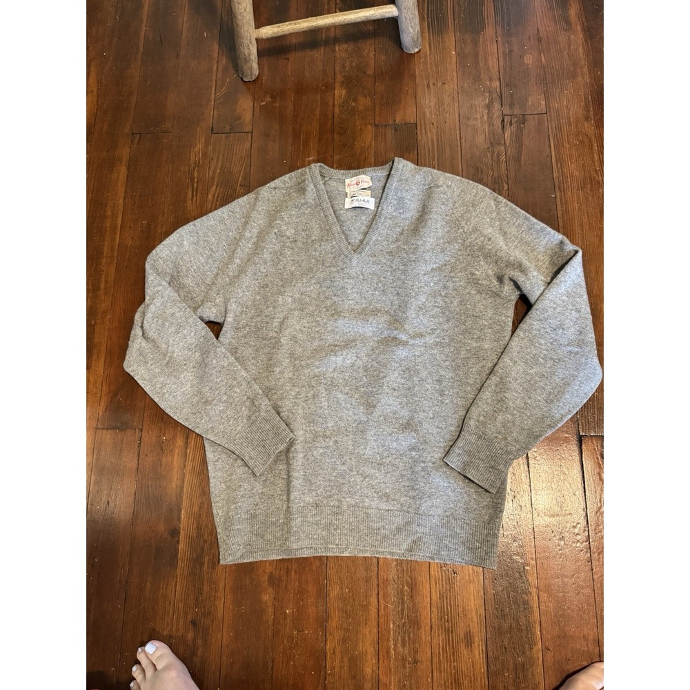 Vintage Alan Paine Sweater Mens Large Gray Shetland Wool V Neck Pullover Knit - Picture 3 of 7